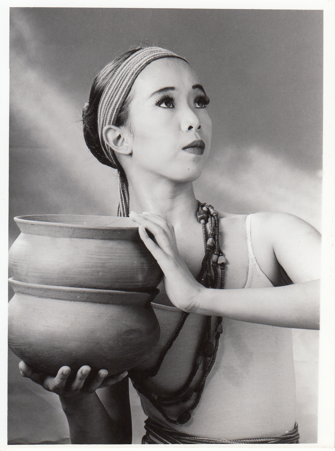 As a Ballet Manila pioneer, Eileen performed in different parts of the country during its initial years as a touring company.