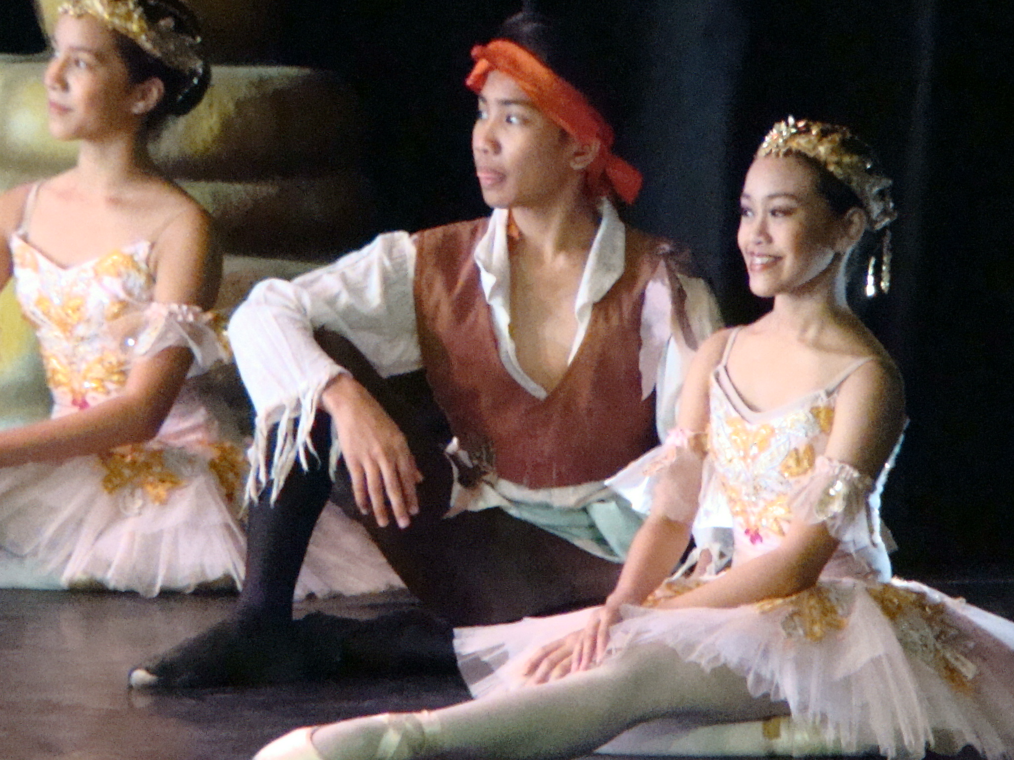 For Ballet Manila’s Must Dance workshop recital, Ashley (foreground) was in Le Corsaire.