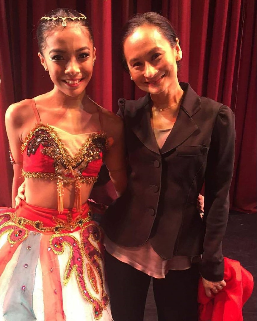 With her idol and one of her mentors, prima ballerina Lisa Macuja-Elizalde